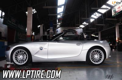  BMW Z4 E85 มาเปลี่ยนแม็ก ล้อใหม่ฮิต RS05RR ขอบ 18 F8.5 R9.5 สวยงามมากๆครับ