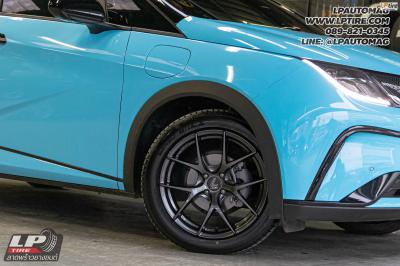 รถ - BYD Dolphin ล้อแม็ก - LENSO Jager Dyna HD สเปค -17x7.5 ET35 4x100 ยาง - LENSO D-1CS
เบอร์ - 215/50-17