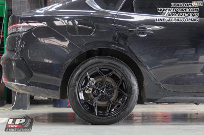 รถ - BYD SEAL 5 ล้อแม็ก - VAGE VFX01 FlowForming BLACK สเปค - 17x8.5 ET35 5x112-5x114.3
ใช้ยางเดิม