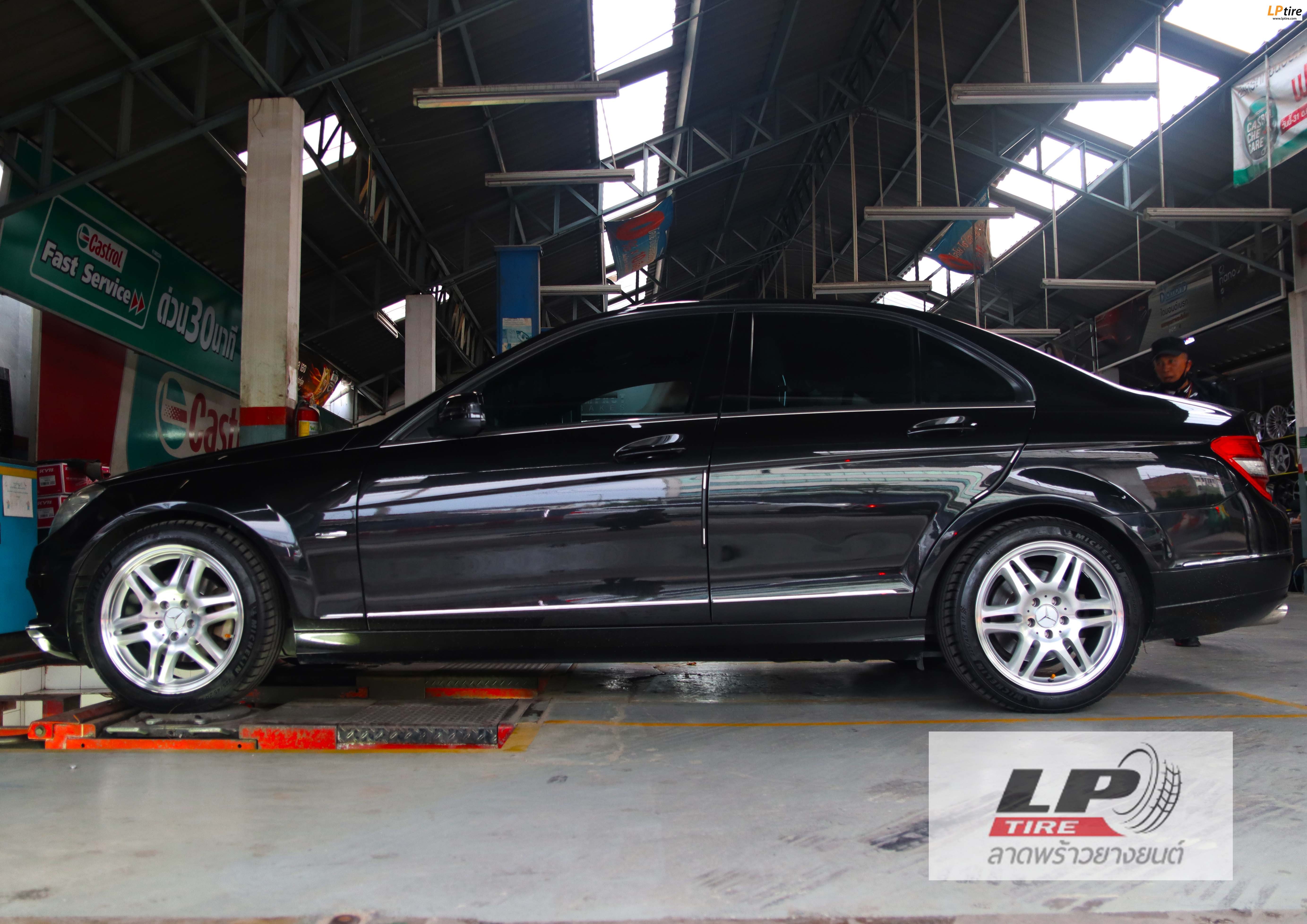 
BENZ Class W204 C200 จัดล้อแม็ก TAW TAM3212 Block6 17x8 ET30 5x112 สีHS ใช้ยางเดิม สวยลงตัว พร้อมทำช่วงล่าง
- โช๊คอัพหน้า+ยางกันกระแทก+เบ้าโช๊ค
- ลูกหมากกันโคลงหน้า
- ลูกหมากกันเซหน้า
- ปิดท้ายด้วย ตั้งศูนย์+ถ่วงล้อ+ลมไนโตรเจน
