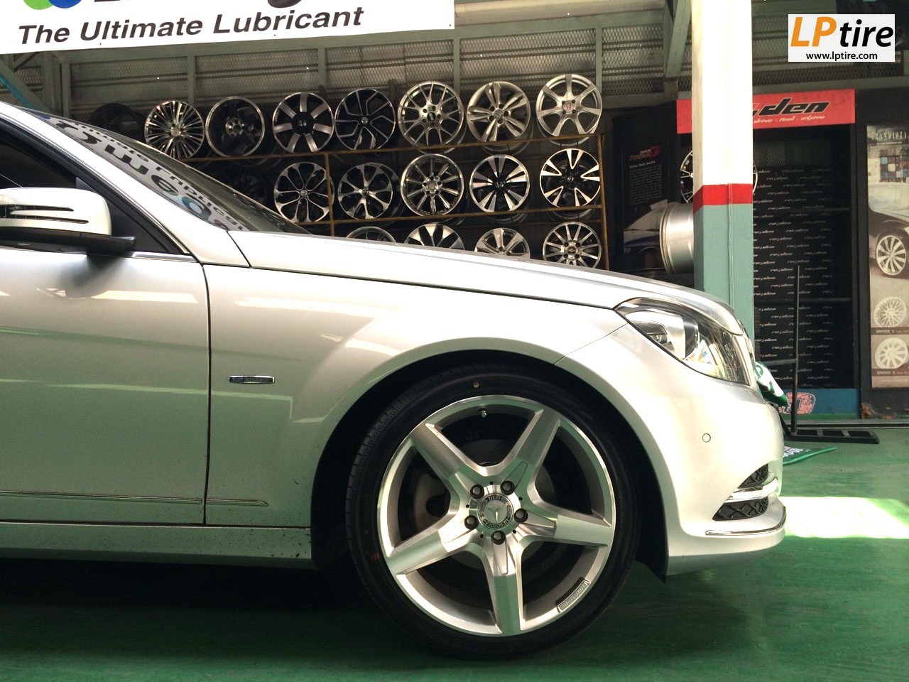 BENZ C-Class W204 C250 + แม็ก EDITION4 ขอบ18 สีHSหน้าเงา + ยาง YOKOHAMA AE50 225/40-18