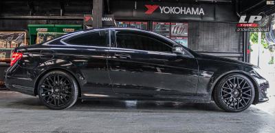 รถ - BENZ C180 ล้อแม็ก - MOMO REVENGE H486 ดำด้าน ขอบ -18x8 ET45 5x112 ยาง - FIRENZA ST-01A
เบอร์ - 225/40-18