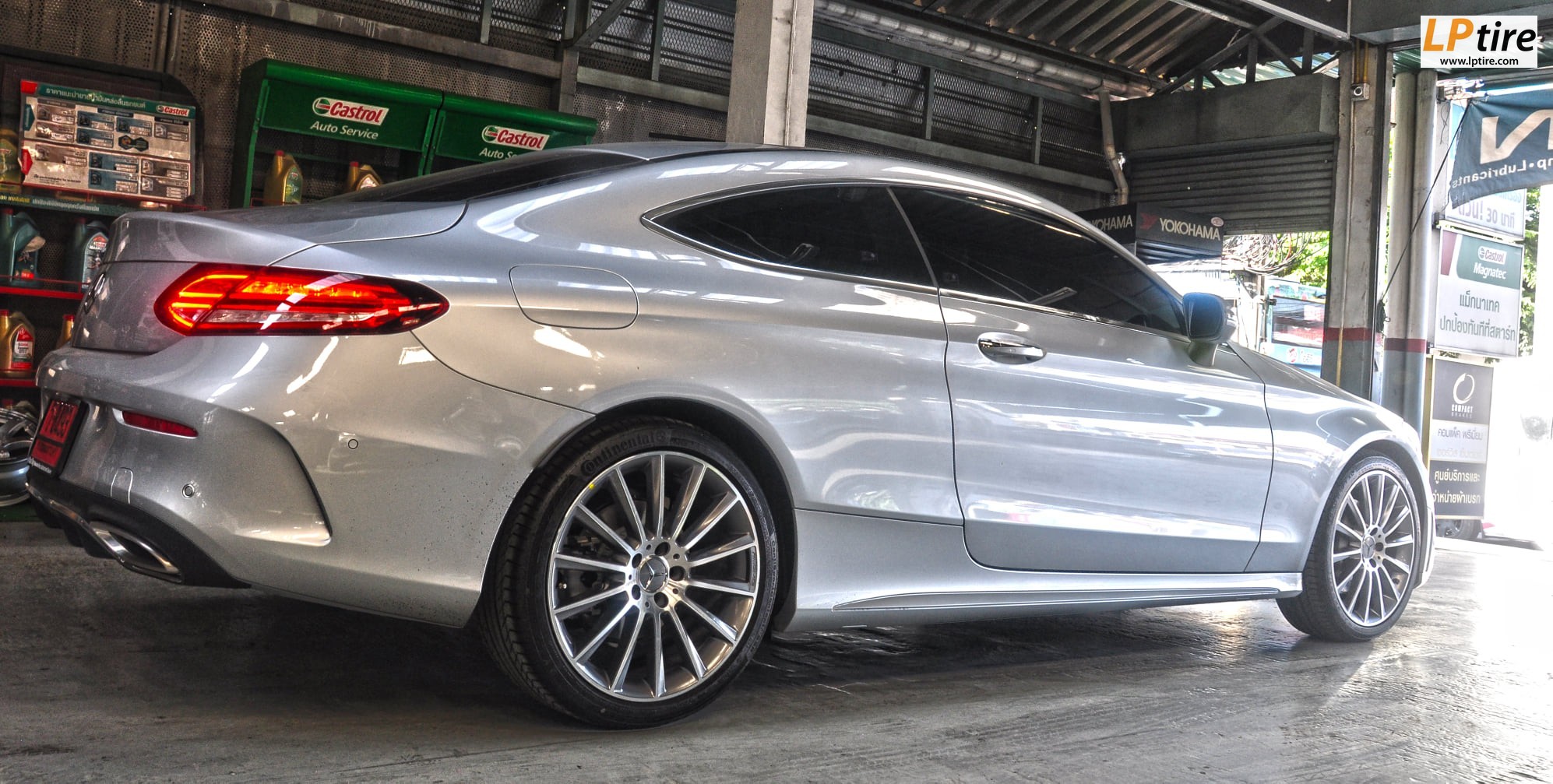 BENZ C-Class C205 Coupe C200 มาเปลี่ยนแม็ก BENZ AMG Edition-6 แท้ 19 นิ้ว สวยงามมากๆครับ