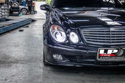 รถ - BENZ E200 ล้อแม็ก - MOMO REVENGE H486 ดำด้าน ขอบ - 18x8 ET45 5x112 ยางเดิม - DAYTON DT30 เบอร์ - 235/40-18