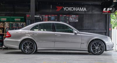 รถ - BENZ E200 ล้อแม็ก - MOMO H796T MASSIMO ดำด้านหน้าเงาด้าน ขอบ - 18x8 ET38 5x112 ยางเดิม - MICHELIN เบอร์ - 235/40-18