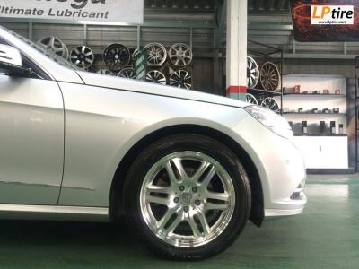 BENZ E-Class W212 E200 เปลี่ยนล้อแม็กไปกับล้อแม็กลาย Block6 ขอบ17นิ้วET30 สี Hiper Silver ขอบเงา หล่อไปเลยในสไตล์ BENZ