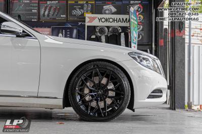 รถ - BENZ S 500E ล้อแม็ก - VAGE VF033 FlowForming BLACK สเปคหน้า - 20x9 ET35 5x112-5x114.3
สเปคหลัง - 20x10 ET38 5x112-5x114.3 ยาง - KUMHO PS71 เบอร์หน้า - 245/40-20 เบอร์หลัง - 275/35-20