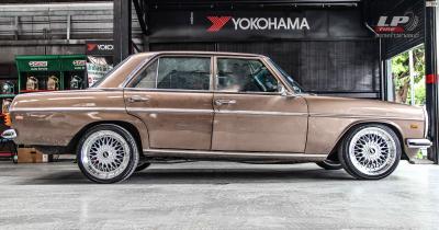 
รถ - BENZ W115 ล้อแม็ก - THAI FOR RS สี HSขอบเงา สเปค - 18x8.5 5x113-5x120 ET30


รัดยาง - YOKOHAMA Alliance 030EX AL30 เบอร์ - 225/40-18
