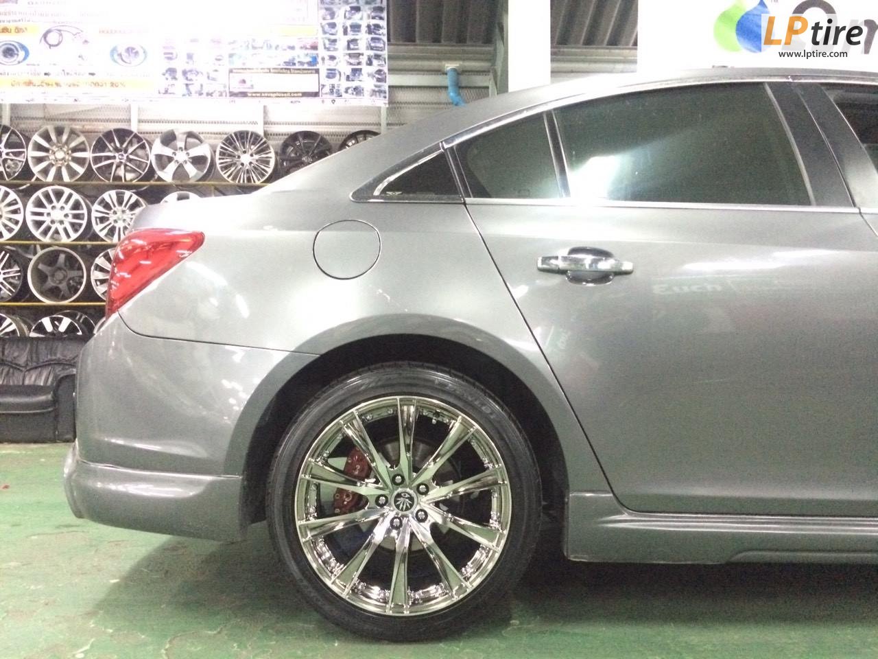 Chevrolet cruze เปลี่ยนแม็ก LG 441 18x8.5 นิ้ว ET42 สีBlack โครเมี่ยมหน้าเงา พร้อมยาง DUNLOP LM 704 225/45-15 หล่อ เนี๊ยบ เฉียบ หรู สุด สุด 