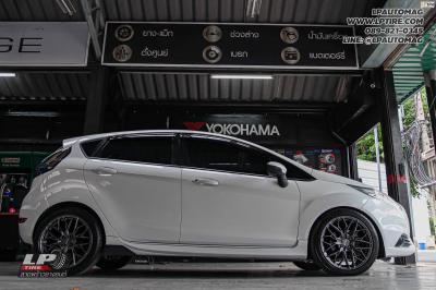 รถ - FORD FIESTA ล้อแม็ก - LENSO VENTUS Gray Anthrasite สเปค - 17x7 ET35 4x100 ยาง - Michelin PRIMACY4 เบอร์ - 205/45-17