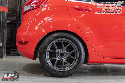 รถ - FORD FIESTA&nbsp;ล้อแม็ก - EmotionR FRE BY LENSO Dark Gun สเปค - 15x7 ET35 4x100&nbsp;ยาง - LENSO D-1CS เบอร์ - 195/55-15 สตรัทปรับเกลียว Silver Super Szeal ตรงรุ่น ไม่ต้องดัดแปลง