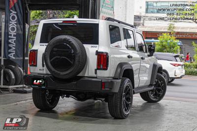 รถ - GWM TANK 300 ล้อแม็ก - VAGE VFX01 SUV FlowForming V-BLACK สเปค - 20x9 ET15 6x139.7
ยาง - MINERVA ECO SPEED 2 SUV เบอร์ - 275/55-20