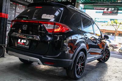 รถ - HONDA BRV ล้อแม็ก - TORQ SUN ดำหน้าเงาอันเดอร์คัตแดง สเปค - 17x7 ET35 5x114.3
ยาง - YOKOHAMA AE51 เบอร์ -215/50-17