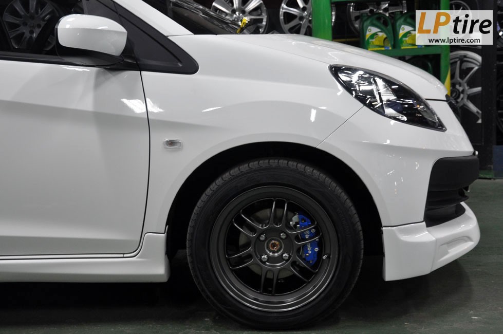 Honda Brio + ล้อแม็ก RPF1 15นิ้ว สีเทา + ยาง YOKOHAMA Earth-1 195/50R15