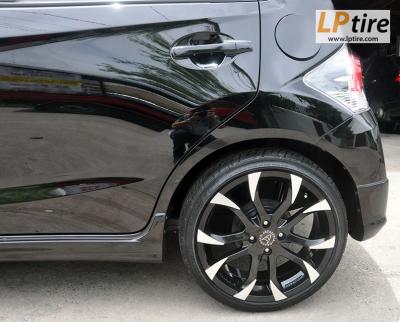 Honda Brio + ล้อแม็ก Wolf Race 17นิ้ว สีดำหน้าเงา + ยาง DUNLOP LM703 205/40-17