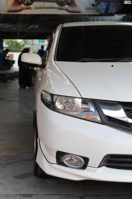 รถ - HONDA CITY ล้อแม็ก - NK Performance NK105N Flowforming TS-TITAN สเปค - 16x7 ET35 4x100
ยาง - YOKOHAMA ES32 เบอร์ - 185/55-16