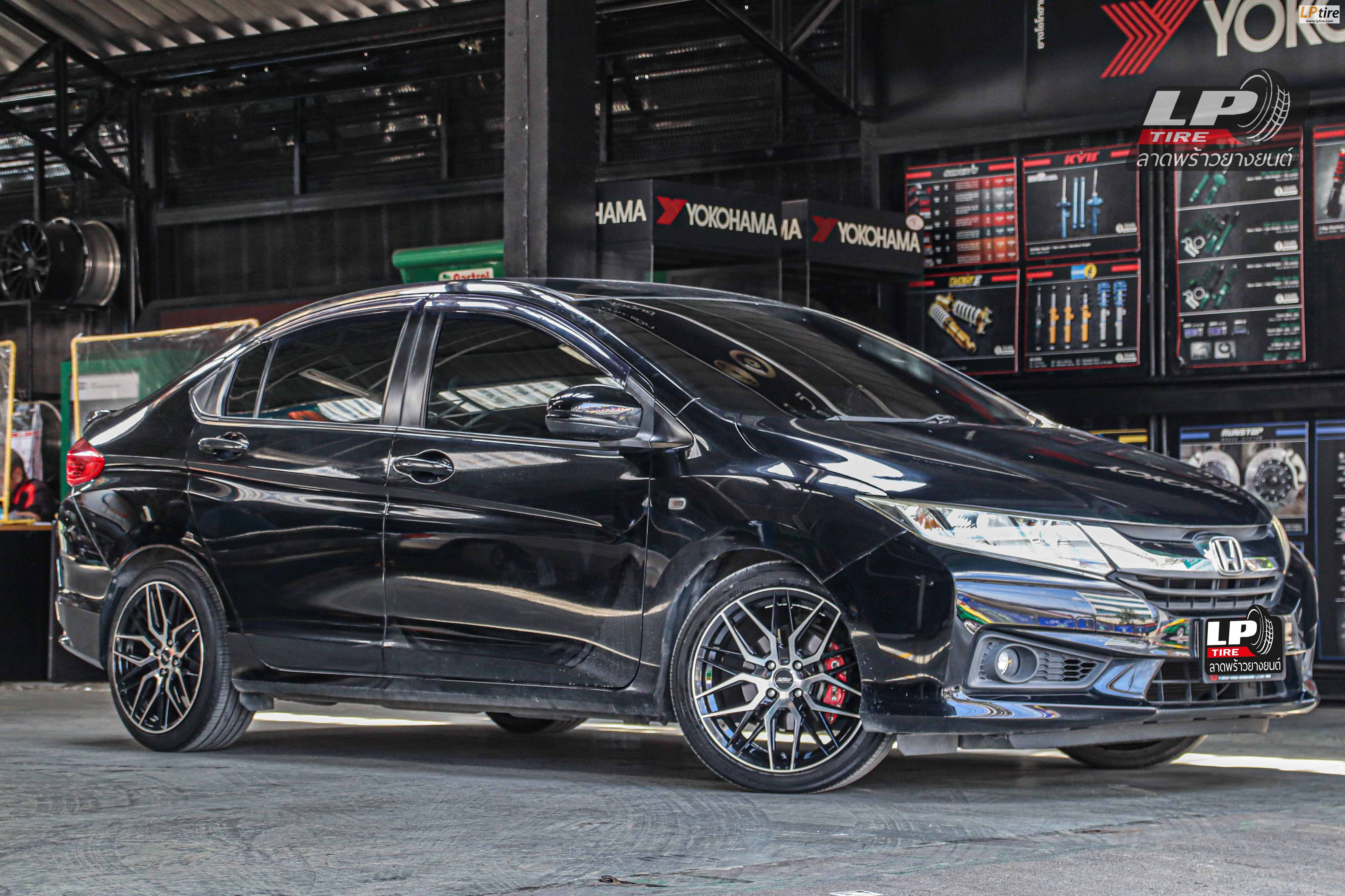 รถ - HONDA CITY ล้อแม็ก - SSW S348 ดำหน้าเงา ขอบ - 17x8 ET38 4x100 ยาง - YOKOHAMA V552
เบอร์ - 205/45-17