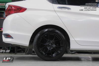 รถ - HONDA CITY ล้อแม็ก - LENSO Jager Dyna ดำด้าน สเปค - 16x7 ET35 4x100 ยาง - LENSO D-1CS
เบอร์ - 195/50-16