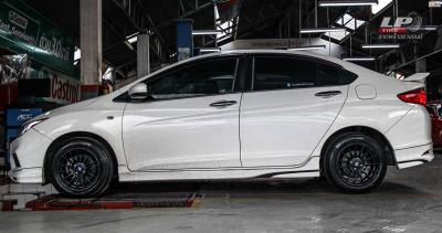 รถ - HONDA CITY GM6 Facelift ล้อแม็ก - LENSO ProjectD RACE5 ดำด้าน สเปค - 15x7.5 ET35 4x100 รัดยาง - YOKOHAMA ES32 เบอร์ - 195/55-15