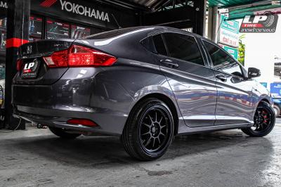 รถ - HONDA CITY GM6 ล้อแม็ก - ENKEI SC55 ดำด้านขอบน้ำเงิน สเปค - 17x8 ET35 4x100
ยาง - FIRENZA ST-01A เบอร์ - 205/45-17