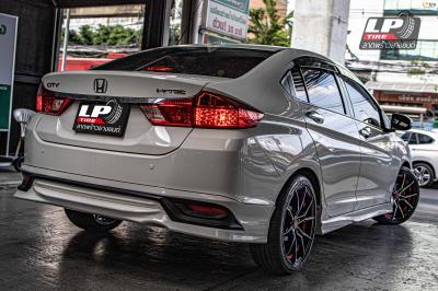 รถ - HONDA CITY GM6 ล้อแม็ก - TORQ SUN ดำหน้าเงาอันเดอร์คัตแดง สเปค - 17x7 ET35 4x100
รัดยาง - FIRENZA ST-01A เบอร์ -205/45-17