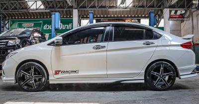 รถ - HONDA CITY ล้อแม็ก - LENSO JAGER SABER ขอบ - 17x7.5 ET35 4x100 ยาง - FIRENZA ST-01A
เบอร์ - 2205/45-17