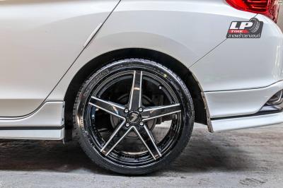 รถ - HONDA CITY ล้อแม็ก - LENSO JAGER SABER ขอบ - 17x7.5 ET35 4x100 ยาง - FIRENZA ST-01A
เบอร์ - 2205/45-17