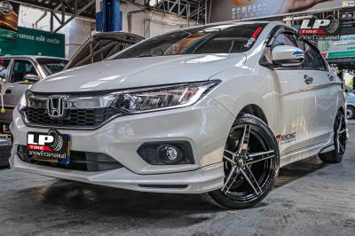 รถ - HONDA CITY ล้อแม็ก - LENSO JAGER SABER ขอบ - 17x7.5 ET35 4x100 ยาง - FIRENZA ST-01A
เบอร์ - 2205/45-17