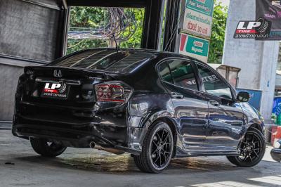 รถ - HONDA CITY ล้อแม็ก - LENSO Jager Dyna ดำด้าน ขอบ - 16x7 ET35 4x100 ยาง - FALKEN ZE914
เบอร์ - 195/50-16