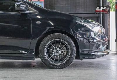 รถ - HONDA CITY ล้อแม็ก - ENKEI SC48(MQ38) ดำด้านกลึงหน้าแล็กเกอร์ด้าน ขอบ - 15x7 ET38 4x100
ยาง- YOKOHAMA A-DRIVE AA01 เบอร์ -195/55-15