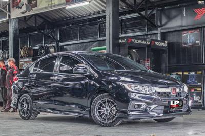 รถ - HONDA CITY ล้อแม็ก - ENKEI SC48(MQ38) ดำด้านกลึงหน้าแล็กเกอร์ด้าน ขอบ - 15x7 ET38 4x100
ยาง- YOKOHAMA A-DRIVE AA01 เบอร์ -195/55-15