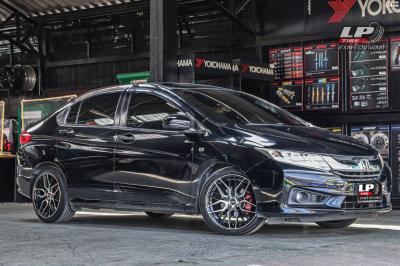 รถ - HONDA CITY ล้อแม็ก - SSW S348 ดำหน้าเงา ขอบ - 17x8 ET38 4x100 ยาง - YOKOHAMA V552
เบอร์ - 205/45-17