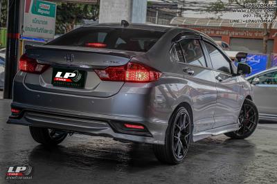 รถ - HONDA CITY ล้อแม็ก - LENSO Jager Dyna HD สเปค - 17x7.5 ET35 4x100 ยาง - YOKOHAMA V552
เบอร์ -205/45-17