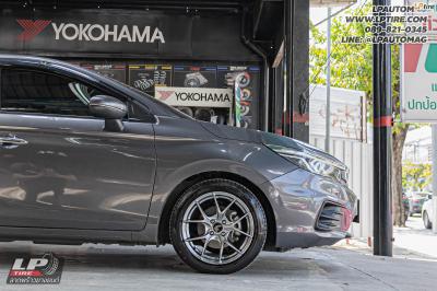 รถ - HONDA CITY ล้อแม็ก - LENSO Jager Dyna HB สเปค - 16x7 ET35 4x100 ยาง- LENSO D-1CS
เบอร์ - 195/50-16