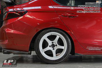 รถ - HONDA CITY&nbsp;ล้อแม็ก - INSPI ADVAN GT BEYOND Flowforming ขาว สเปค - 16x7 ET35 4x100
ยาง - YOKOHAMA ADVAN Fleva V701 เบอร์ - 195/50R16