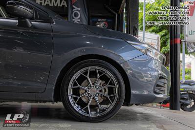 รถ - HONDA CITY&nbsp;ล้อแม็ก - LENSO Jager J1B Hyper Black สเปค - 17x7 ET35 4x100&nbsp;ยาง - YOKOHAMA V553 เบอร์ - 205/45-17 จานเบรคหน้า - TRW XPS ผ้าเบรคหน้า - NEXZTER MU SPEC