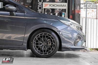รถ - HONDA CITY ล้อแม็ก - VAGE VF033E FlowForming DARK GM FLAT สเปค - 17x7.5 ET35 4x100
ยาง - LENSO D-1CS เบอร์ - 205/45-17 สปริงโหลด - YSS SPRING SPORT SERISE (RED)