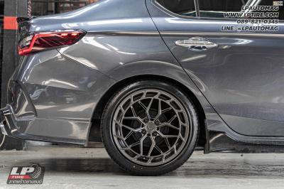 รถ - HONDA CITY ล้อแม็ก - VAGE VF033E FlowForming DARK GM FLAT สเปค - 17x7.5 ET35 4x100
ยาง - LENSO D-1CS เบอร์ - 205/45-17 สปริงโหลด - YSS SPRING SPORT SERISE (RED)
