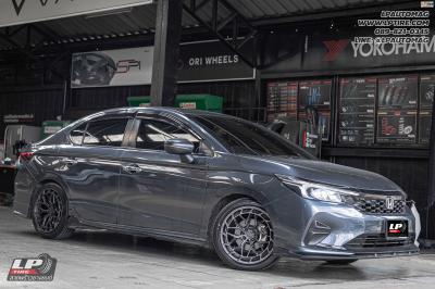 รถ - HONDA CITY ล้อแม็ก - VAGE VF033E FlowForming DARK GM FLAT สเปค - 17x7.5 ET35 4x100
ยาง - LENSO D-1CS เบอร์ - 205/45-17 สปริงโหลด - YSS SPRING SPORT SERISE (RED)