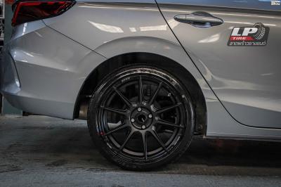 รถ - HONDA CITY ป้ายแดง ล้อแม็ก - ENKEI SC46 (M8522) ดำด้าน สเปค - 17x7.5 ET40 4x100
รัดยาง - FIRENZA ST-01A เบอร์- 205/45-17