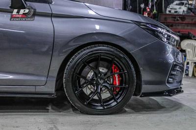 รถ - HONDA CITY ล้อแม็ก - LENSO Jager Dyna ดำด้าน ขอบ - 17x7.5 ET35 4x100 ยางเดิม - TOYO
เบอร์ - 205/45-17