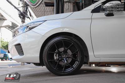 รถ - HONDA CITY ล้อแม็ก - LENSO Jager Dyna ดำด้าน สเปค -17x7.5 ET35 4x100 ยาง - LENSO D-1CS
เบอร์ - 205/45-17