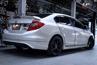 รถ - HONDA CIVIC ล้อแม็ก - LENSO Jager Dyna สีดำด้าน สเปค - 17x7.5 5x114.3 ET35 รัดยาง - YOKOHAMA BluEarth-GT AE51 เบอร์ - 215/45-17