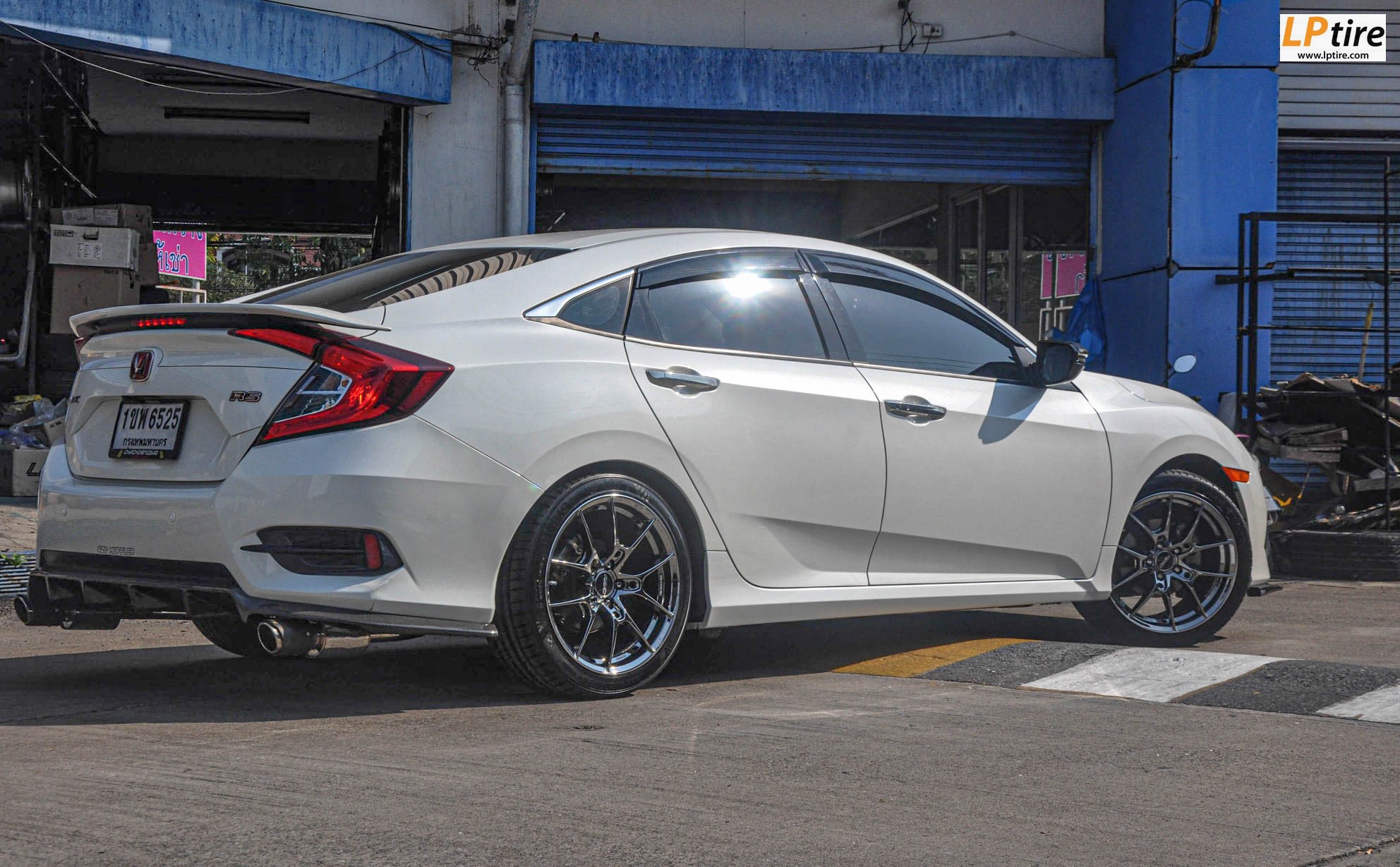 HONDA CIVIC FC RS AutoOption AOW17 8.5x18 5H112-114.3 ET+35 สี BMC น้ำหนักเบา 8.7 kg 