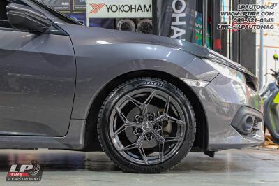 รถ - HONDA CIVIC&nbsp;ล้อแม็ก - VAGE VFX01 FlowForming V-DARK สเปค - 17x8.5 ET35 5x112-5x114.3
รัดยาง - MICHELIN PILOT SPORT 5 เบอร์ - 215/45-17