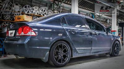 HONDA CIVIC FD จัดล้อแม็ก LENSO Jager Dyna 17x7.5 ET35 5x114.3 Hyper Dark คู่ยาง DEESTONE R702 215/45-17 พร้อมจัด ช่วงล่าง น้ำมันเครื่อง+กรองเครื่อง