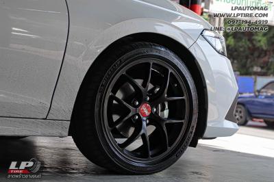 รถ - HONDA CIVIC ล้อแม็ก - BBS HRE ดำด้าน สเปค - 18x8 ET45 5x114.3 ยาง - MICHELIN Pilot Sport 4
เบอร์ - 235/40-18