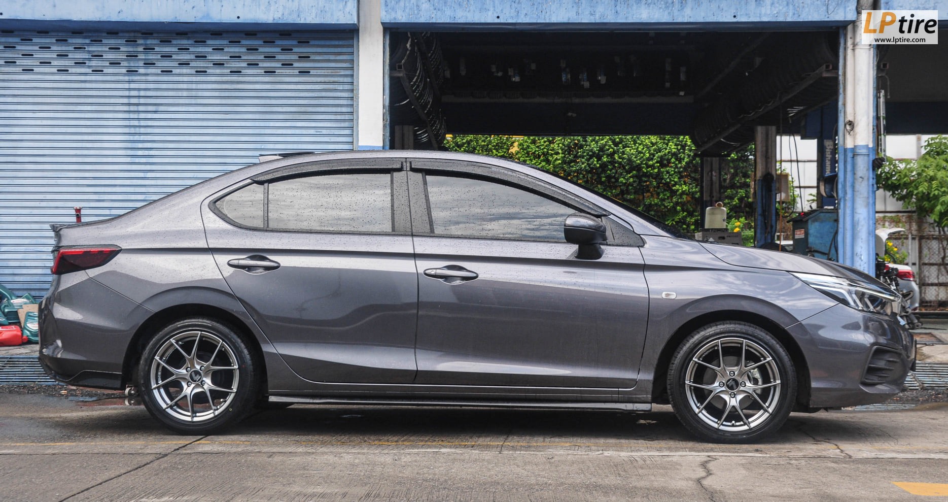 HONDA CITY 2020 มาจัดล้อลายฮิต LENSO JAGER DYNA
16x7 4H100 +35 HB 195/50R16 MAXXIS HP5 ปี20