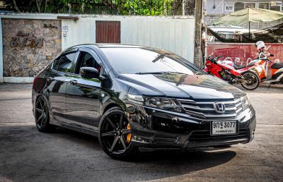 Honda City + ล้อแม็ก LENSO JAGER CRAFT 17นิ้ว สีดำด้าน + ยาง DEESTONE R702 205/45-17