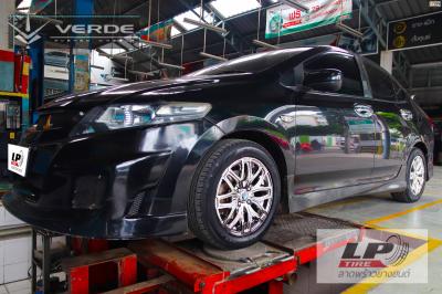 HONDA CITY จัดล้อแม็ก VD JH-1122 (AX Repla) 15x6.5 ET38 4x100 โครเมี่ยม พร้อมยาง  DEESTONE R702 195/55-15 สวยลงตัวครับ